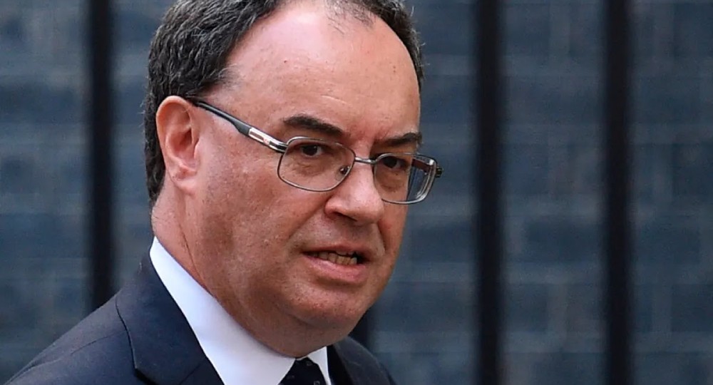 Bank of England Governor Warns of Cryptocurrency Investment Dangers