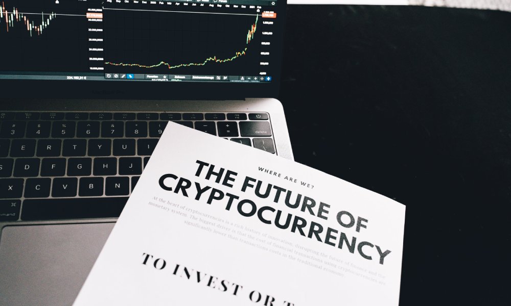 Invesco Discloses the Secret of Renouncing Bitcoin Futures ETF