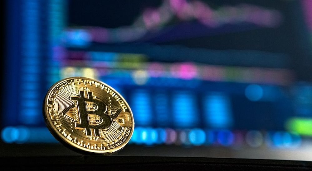 Bitcoin goes Down, and Holders have a 50% Loss